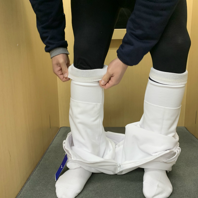 野球初心者がまず困る ストッキングの履き方 太陽スポーツ株式会社 大阪の野球用品専門店 野球初心者がまず困る ストッキングの履き方 太陽スポーツ株式会社 大阪の野球用品専門店